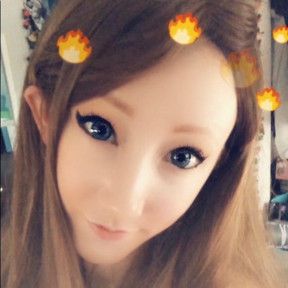 Meet your Posher, Allison - Picture 1 of 1